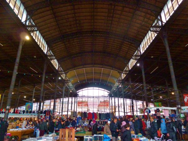 Markt in de slachthuizen te Anderlecht © Davy Verbeke | Spotted by locals